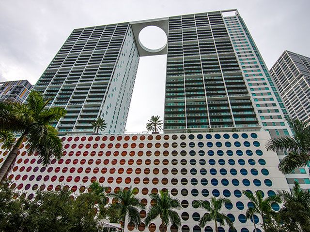 500 Brickell apartments for sale and rent