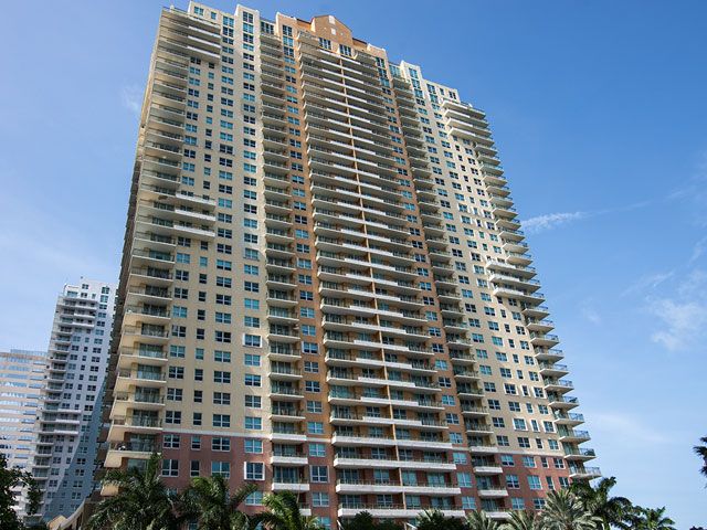 Mark on Brickell apartments for sale and rent