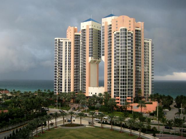 Ocean One apartments for sale and rent