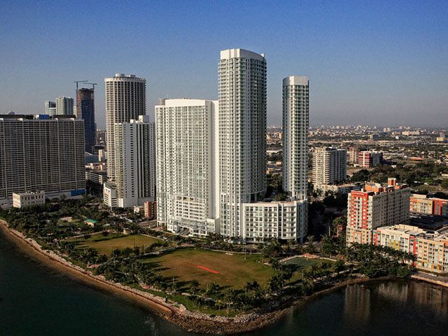 Quantum on the Bay apartments for sale and rent