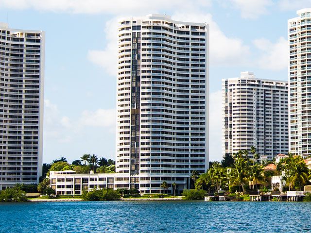 Williams Island 3000 apartments for sale and rent