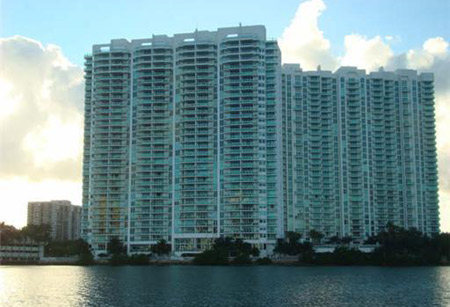 Peninsula Condo in Aventura, Florida