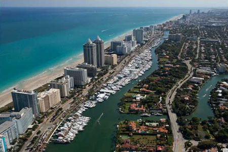 Blue Diamonds Condominium in Miami Beach