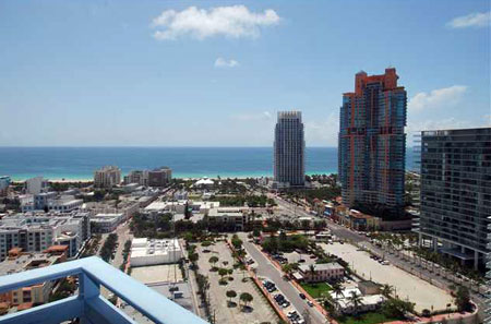 Yacht Club Condominiums for Sale and Rent in South Beach, South of