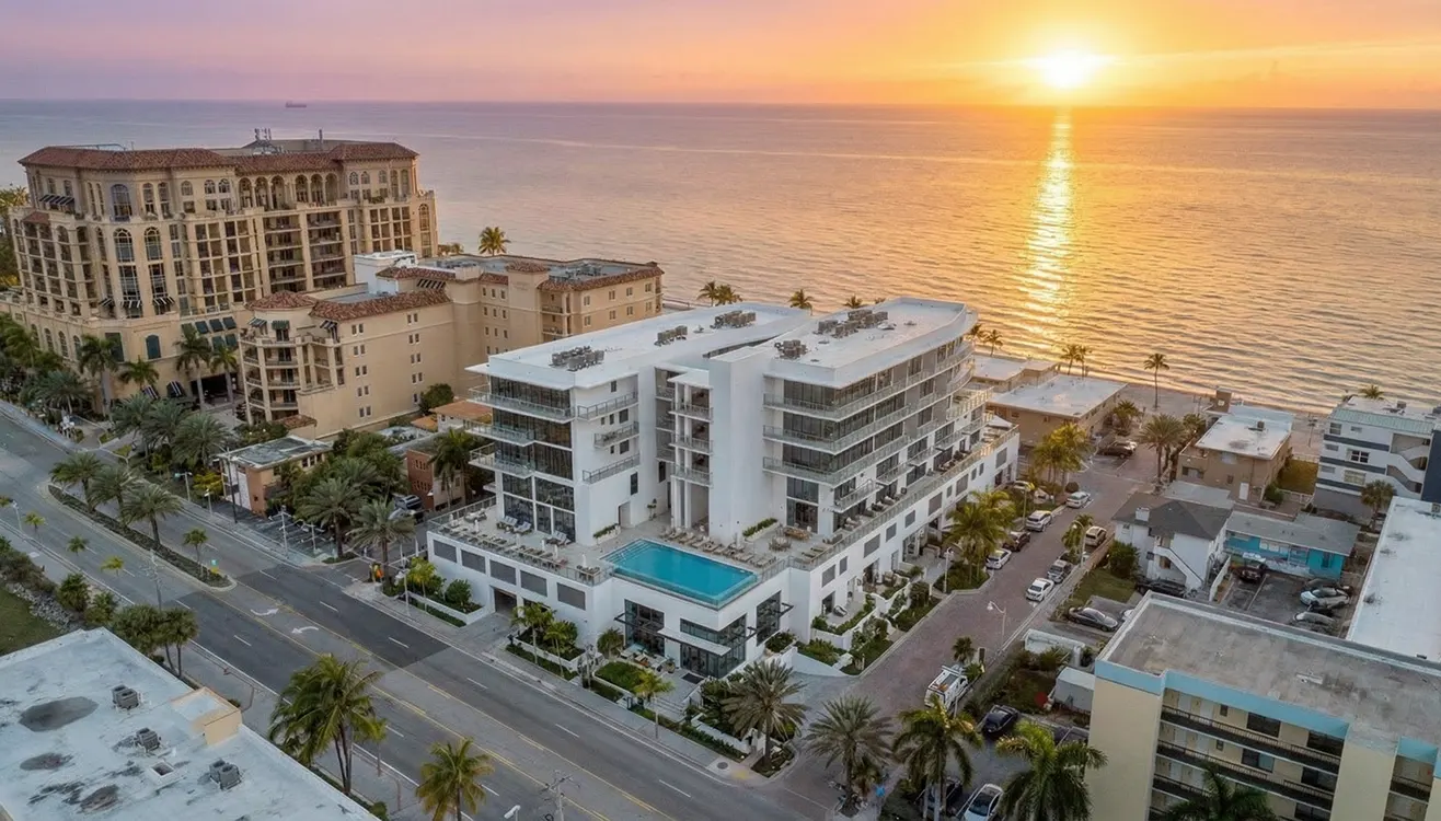 Eturna Beachside, Hollywood