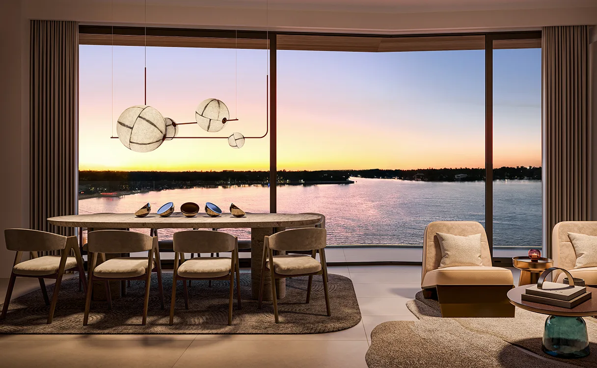 Hollywood Moon, Holywood Beach