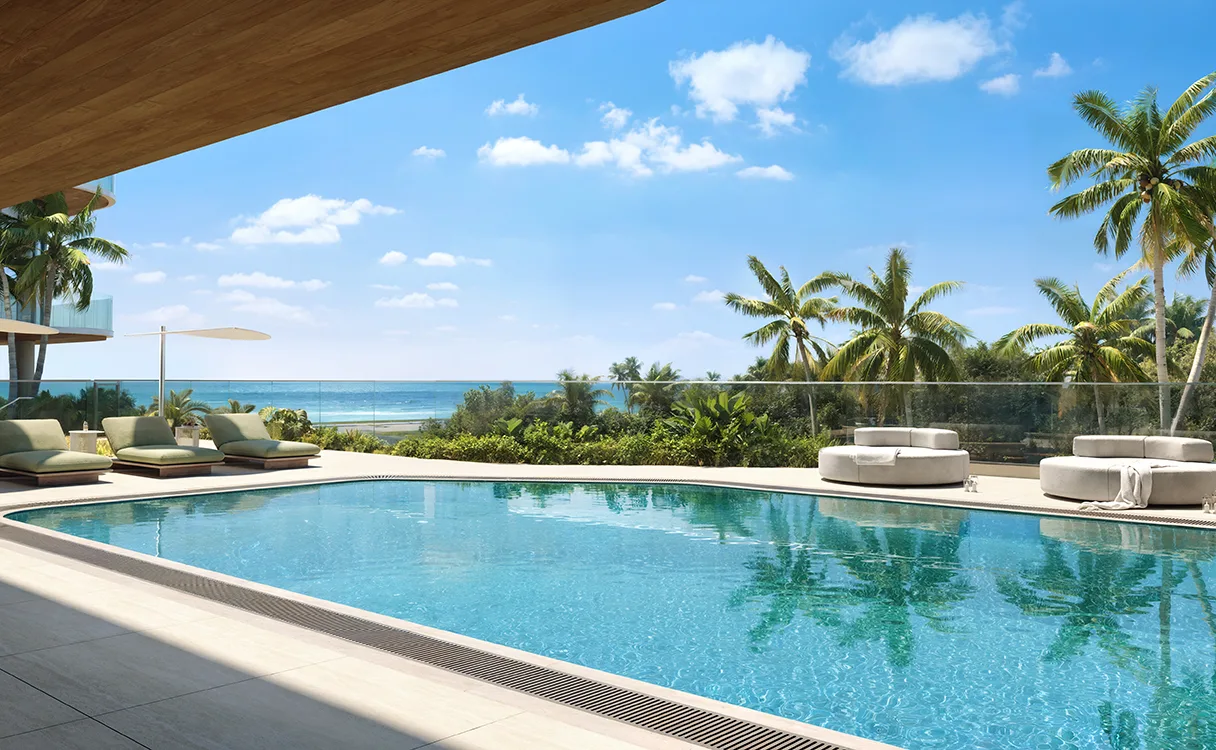 Hollywood Moon, Holywood Beach