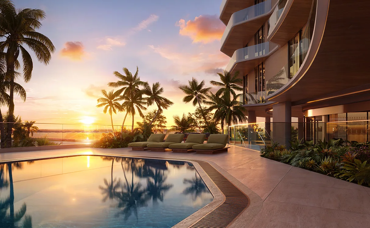 Hollywood Moon, Holywood Beach