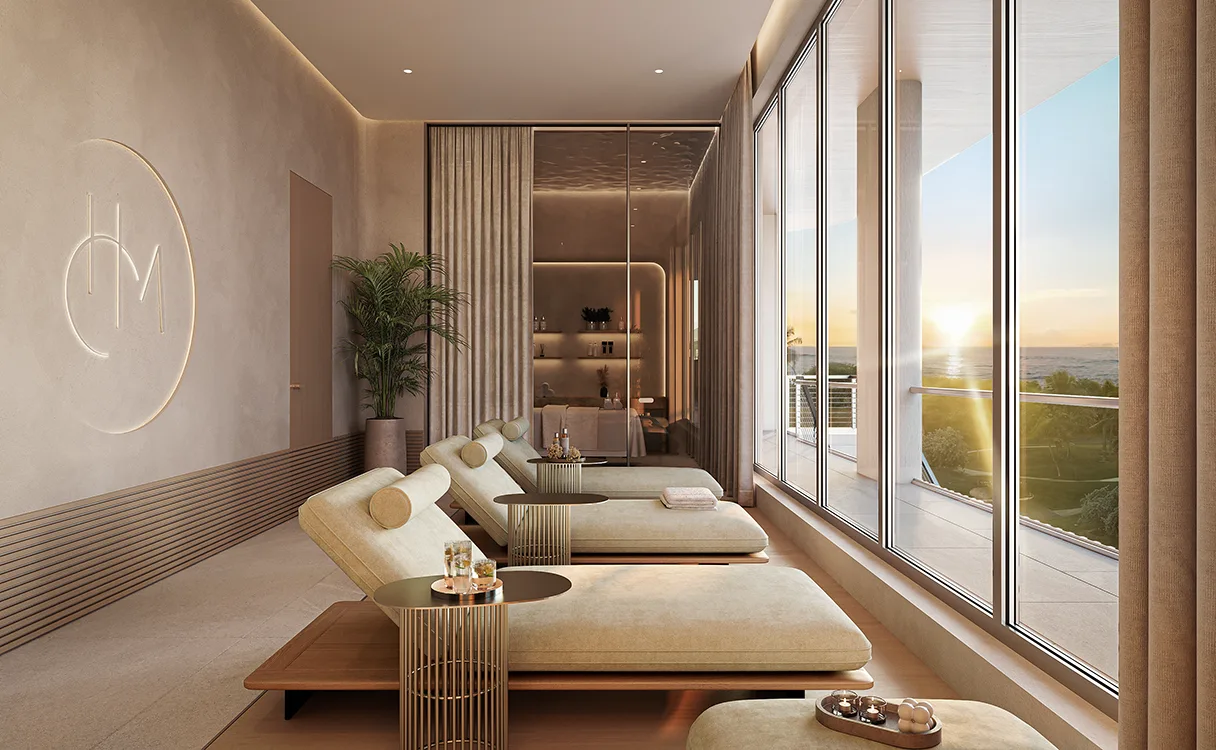 Hollywood Moon, Holywood Beach