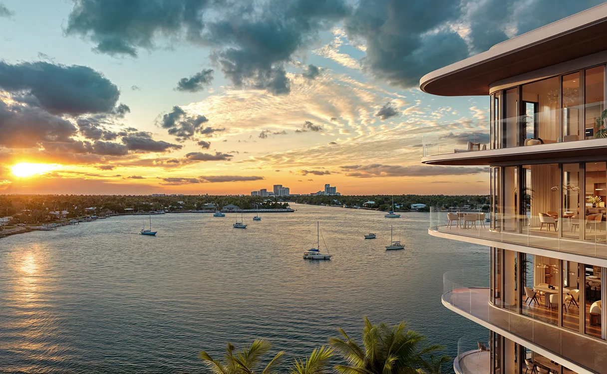 Hollywood Moon, Holywood Beach