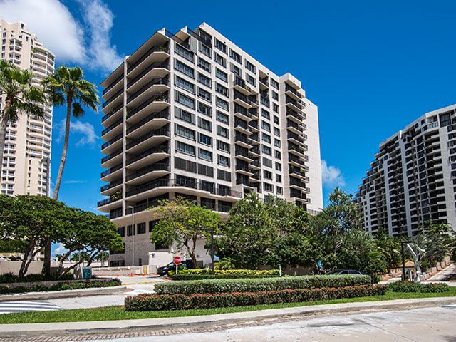 Brickell Key Two Apartamentos en Venta y Renta