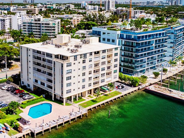 Caravelle apartments for sale and rent