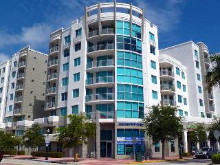 Cosmopolitan - 110 Washington Avenue, Miami Beach, FL 33139. Apartments for sale and rent in South Beach, Florida. South of Fifth condo listings, prices and floorplans. South Beach real estate agency. Cosmopolitan Residences South Beach for Sale and Rent, South of Fifth