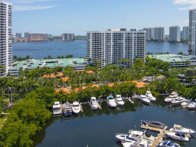Mystic Pointe 300 apartments for sale and rent
