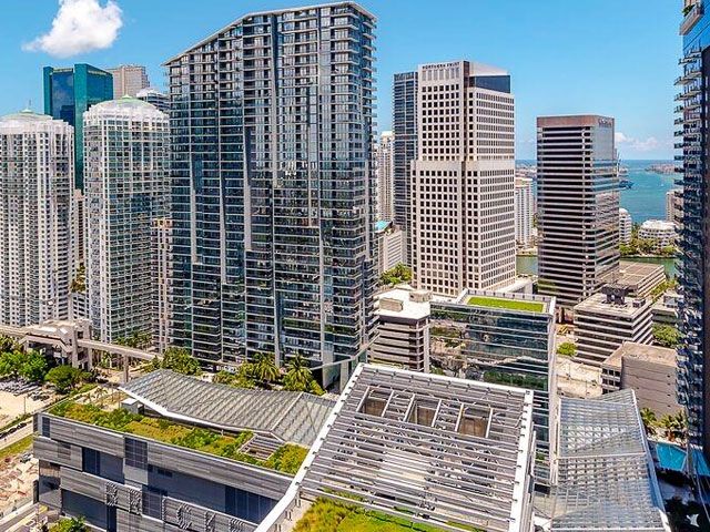 REACH Brickell квартиры на продажу и в аренду