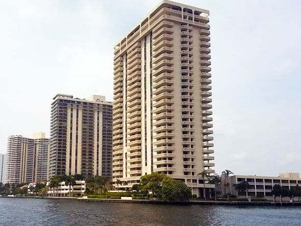 Turnberry Isle apartments for sale and rent