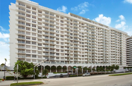 Pavilion Condo For 5601 Collins Ave Apartment 1512a Miami Image0
