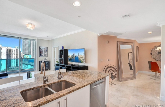Ocean Marine Yacht Club Condo for Sale, 1945 S Ocean Dr ...