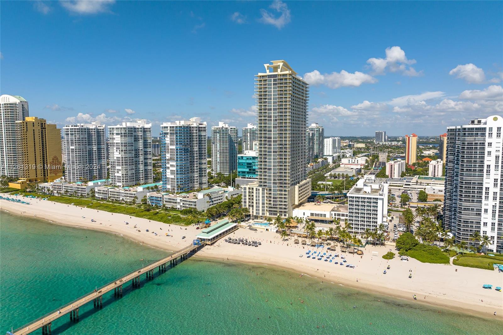 La Perla Condo for Sale, 16699 Collins Ave, Apartment 2601, Sunny