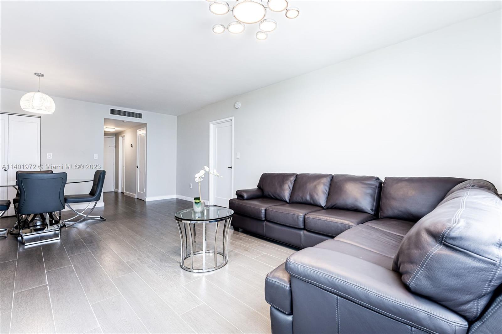 Triton Tower Condo for Sale, 2899 Collins Ave, Apartment 1624, Miami