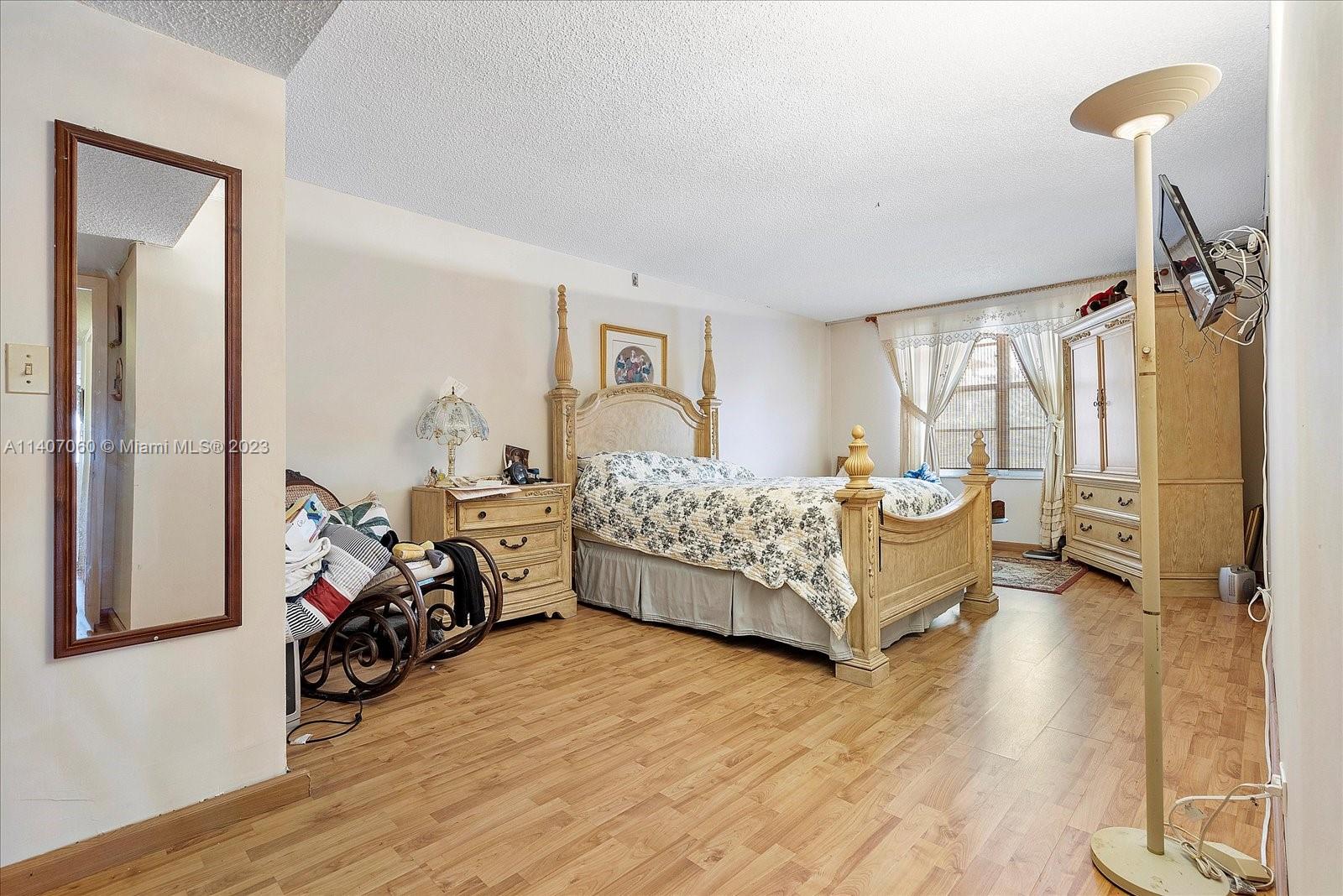 Winston Tower 400 Condo for Sale, 231 174th St, Apartment 319, Sunny Isles Beach, FL 33160, MLS