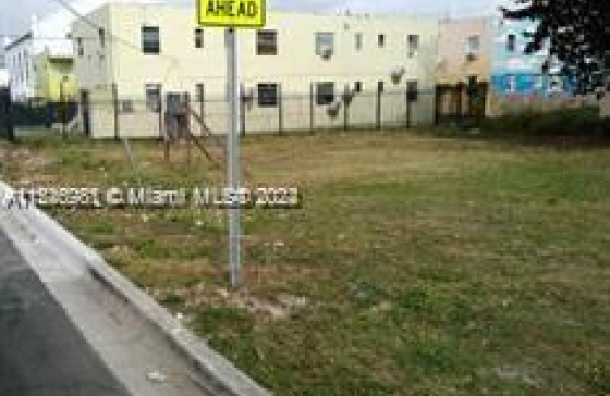 1721 NW 1st St #