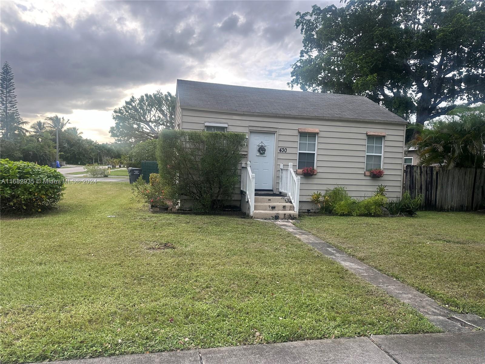 A11682935 Hollywood Home for Sale 329,900