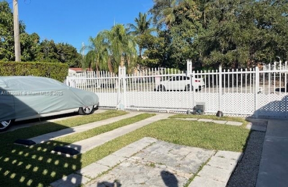 3240 NW 3rd Ave #