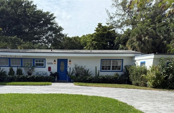12500  Alamanda Dr #