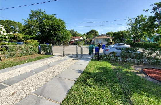 70 NW 33rd St #
