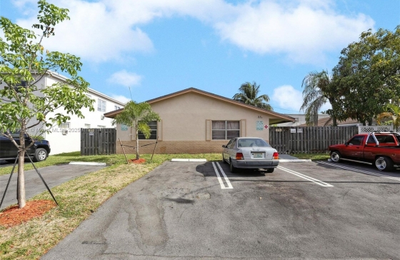 231 SW 8th Ct #