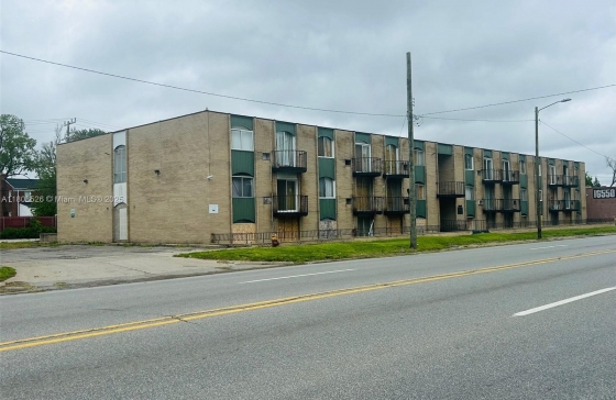 16600  Greenfield #