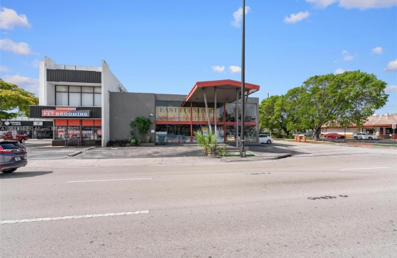 1500 E Commercial Blvd #