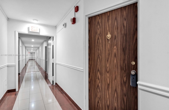 Triton Tower Condo for Sale 2899 - A11821450 5