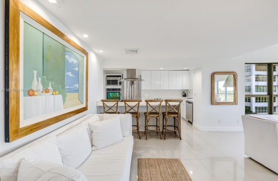 Blair House Condo for Sale 9102 - A11826055 14 