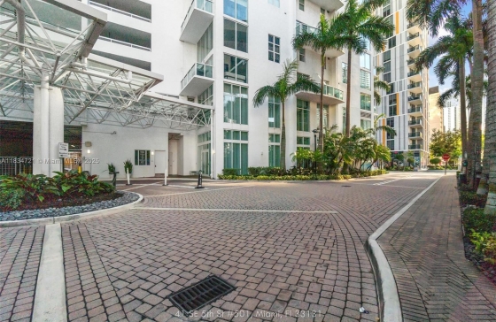 South Tower Condo for Sale 41 - A11834721 4 
