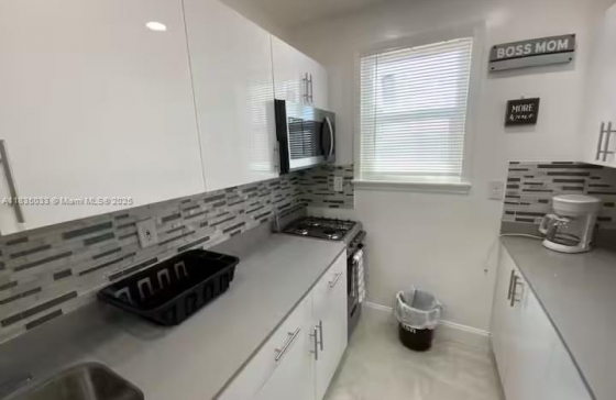 324  Van Buren St #