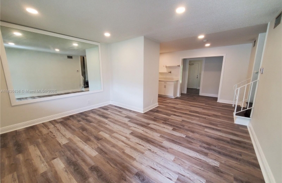 A11835836 Hallandale Beach Home - A11835836 4 