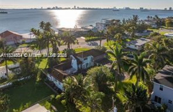 10900 N Bayshore Dr #