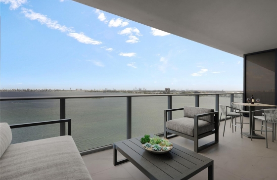 700 NE 24 Street #2803