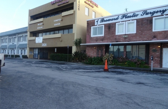 2826 E Oakland Park Blvd #