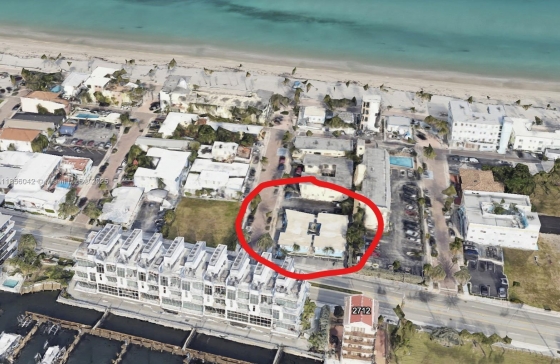 2710 N Ocean Dr #12 Units