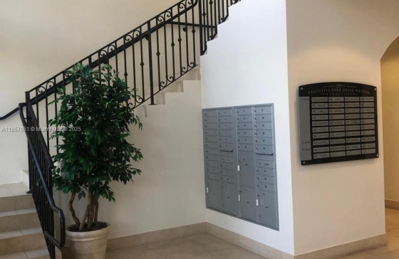 2893  Executive Park Dr #302