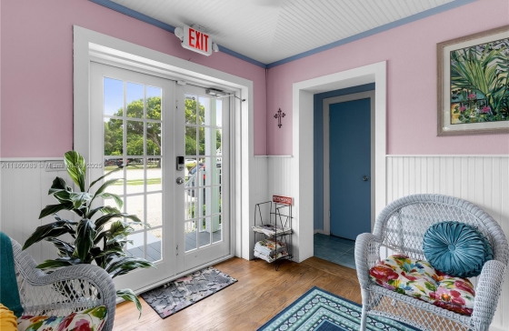 91760  Overseas Hwy #