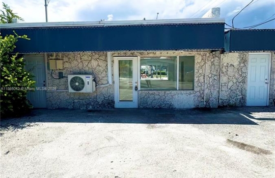 1200 S Federal Hwy #