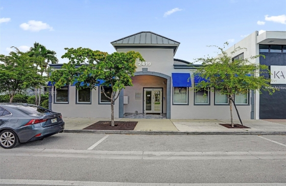 2419  Hollywood Blvd #