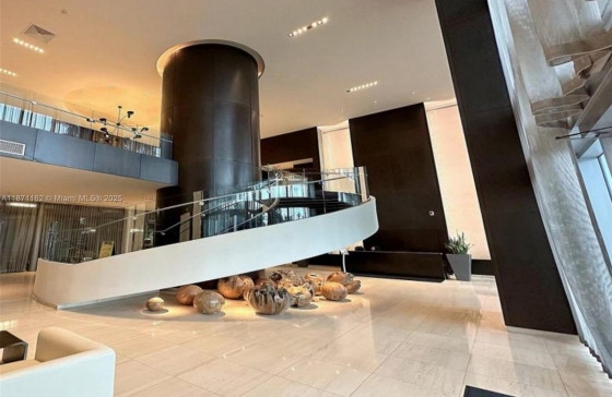 900  Biscayne Blvd #O-1403