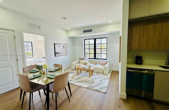 1619  Jefferson Ave #103