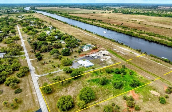 1589  Frontier Circle #