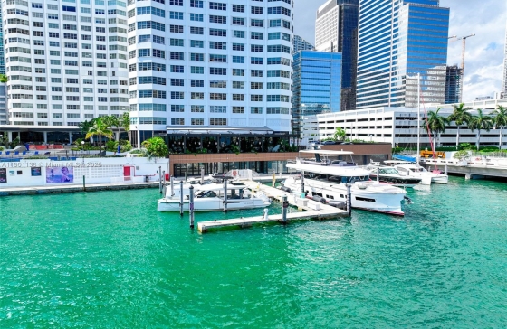 801  Brickell Bay Dr #4C042